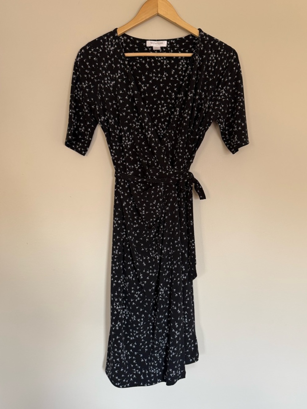 Women’s Motherhood Maternity Knee Length Black & White Dandelion Wrap Dress Sz S